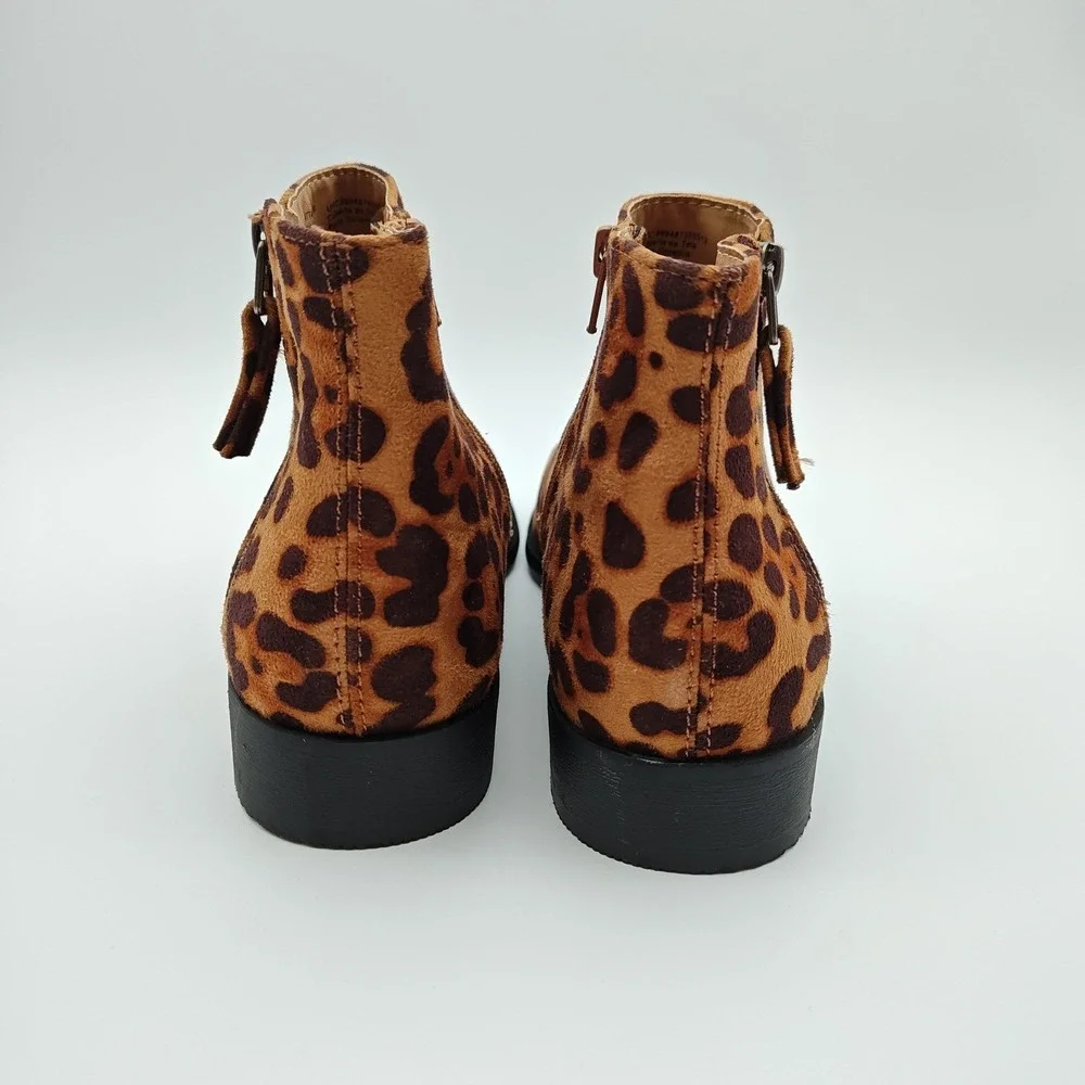 Time and Tru Leopard Print Ankle Booties Sz 10 Faux Suede Side Zip Chelsea Boots